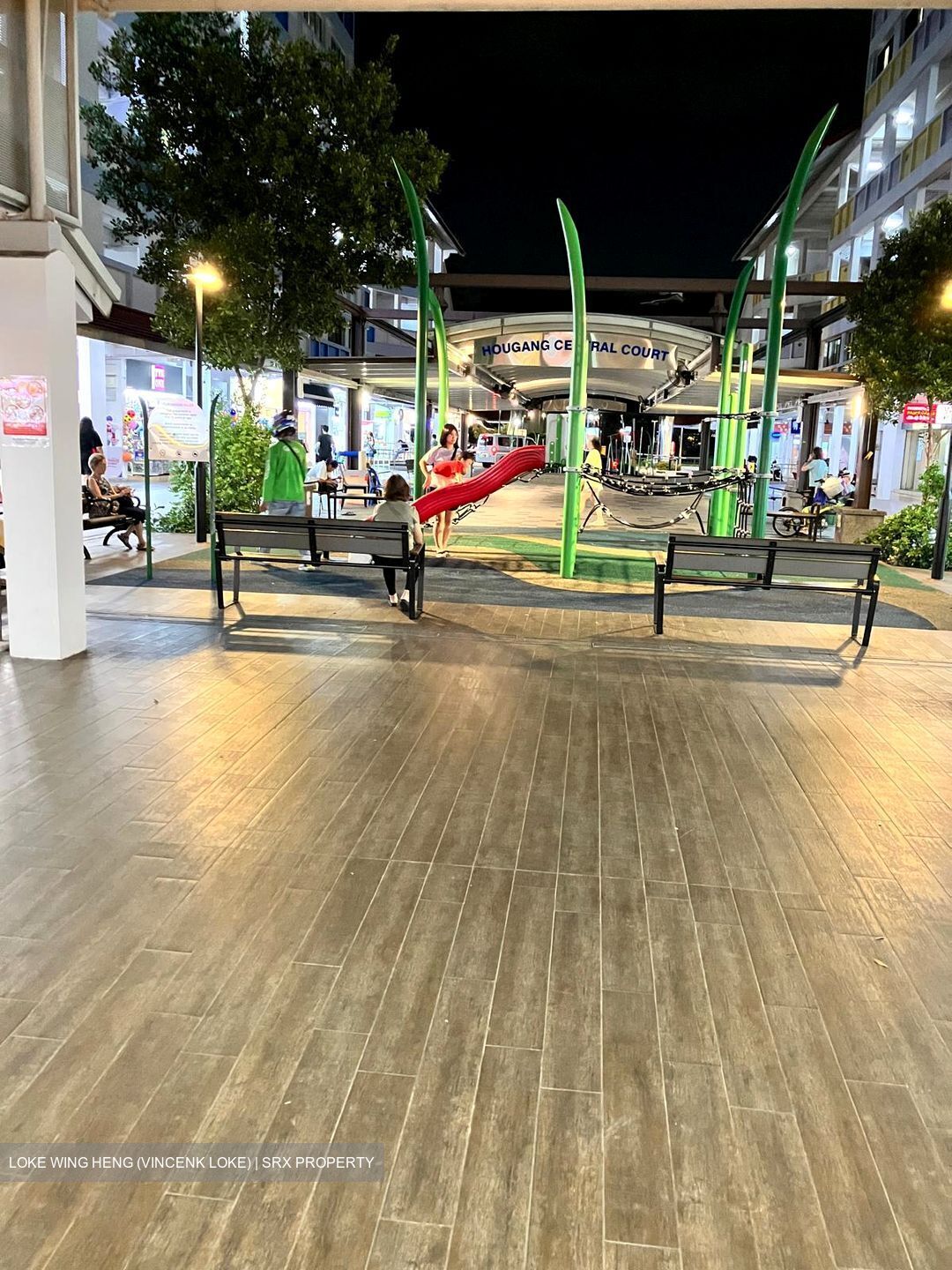 810 HOUGANG CENTRAL (D19), Shop House #586793571